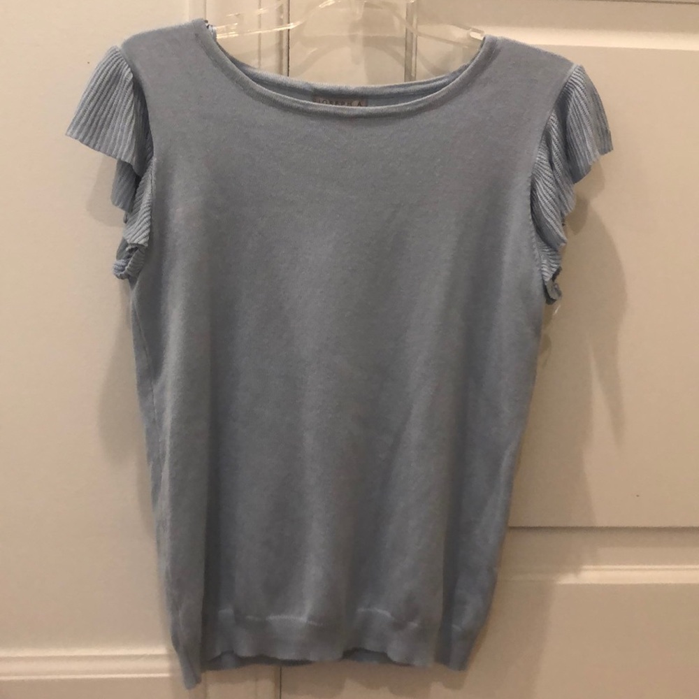 Sweater T
